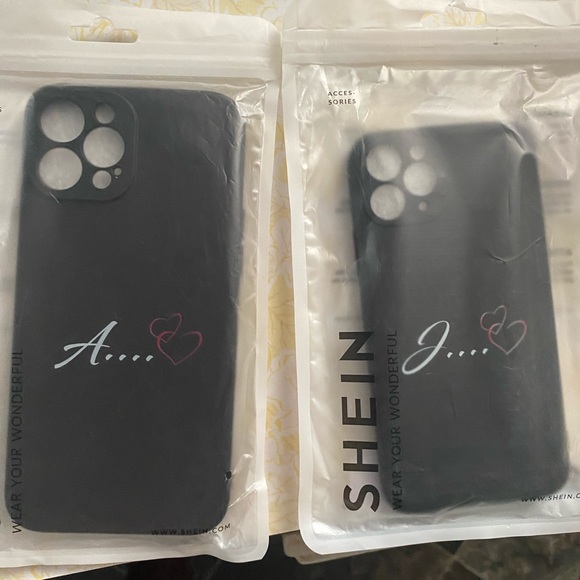 Phonecases - Picture 2 of 3